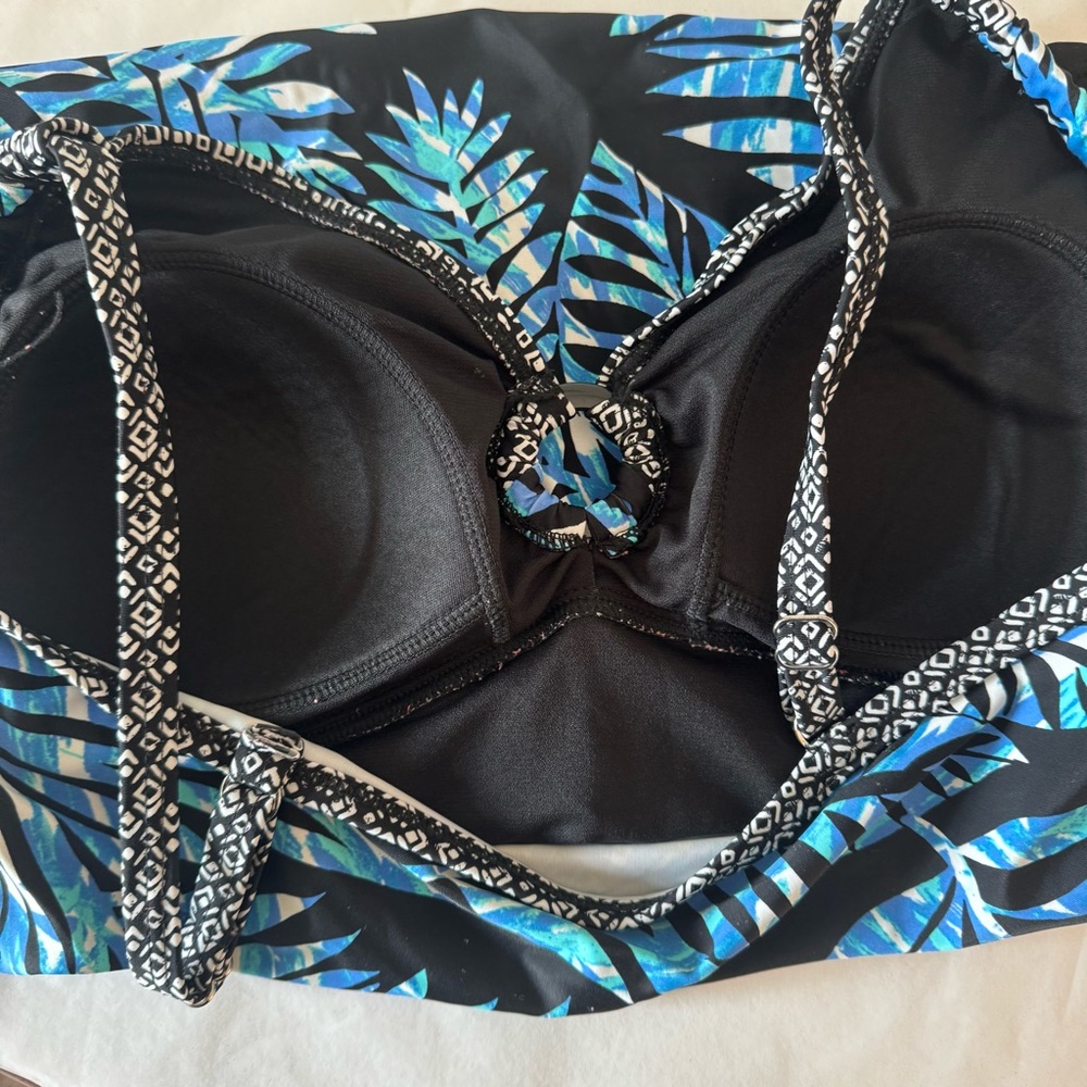 ST. JOHN’S BAY Size 20W Tropical Tankini Swimsuit Top - Picture 4 of 5